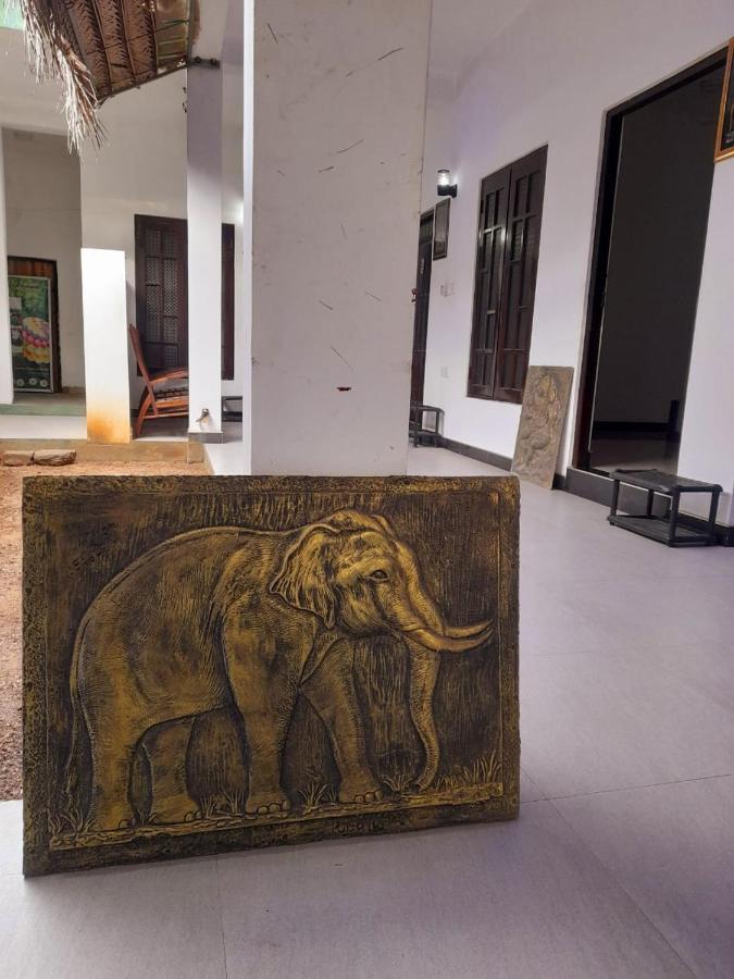 Heritage Rangiri Villa ダンブッラ エクステリア 写真
